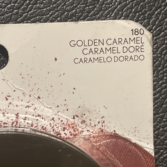 Covergirl Clean Invisible Pressed Powder for dark skin, 180 Golden Caramel - Picture 9 of 10